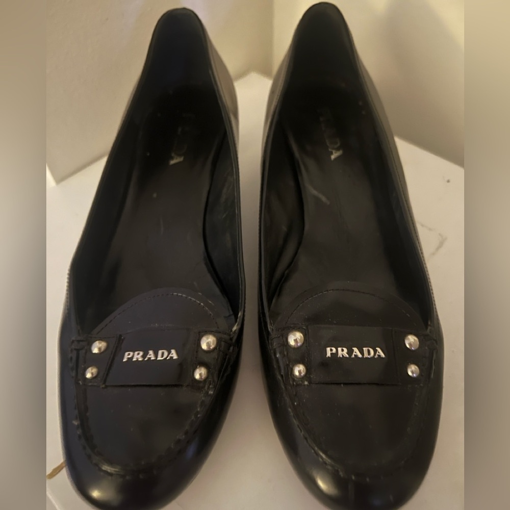 Prada kitten heels loafers vintage